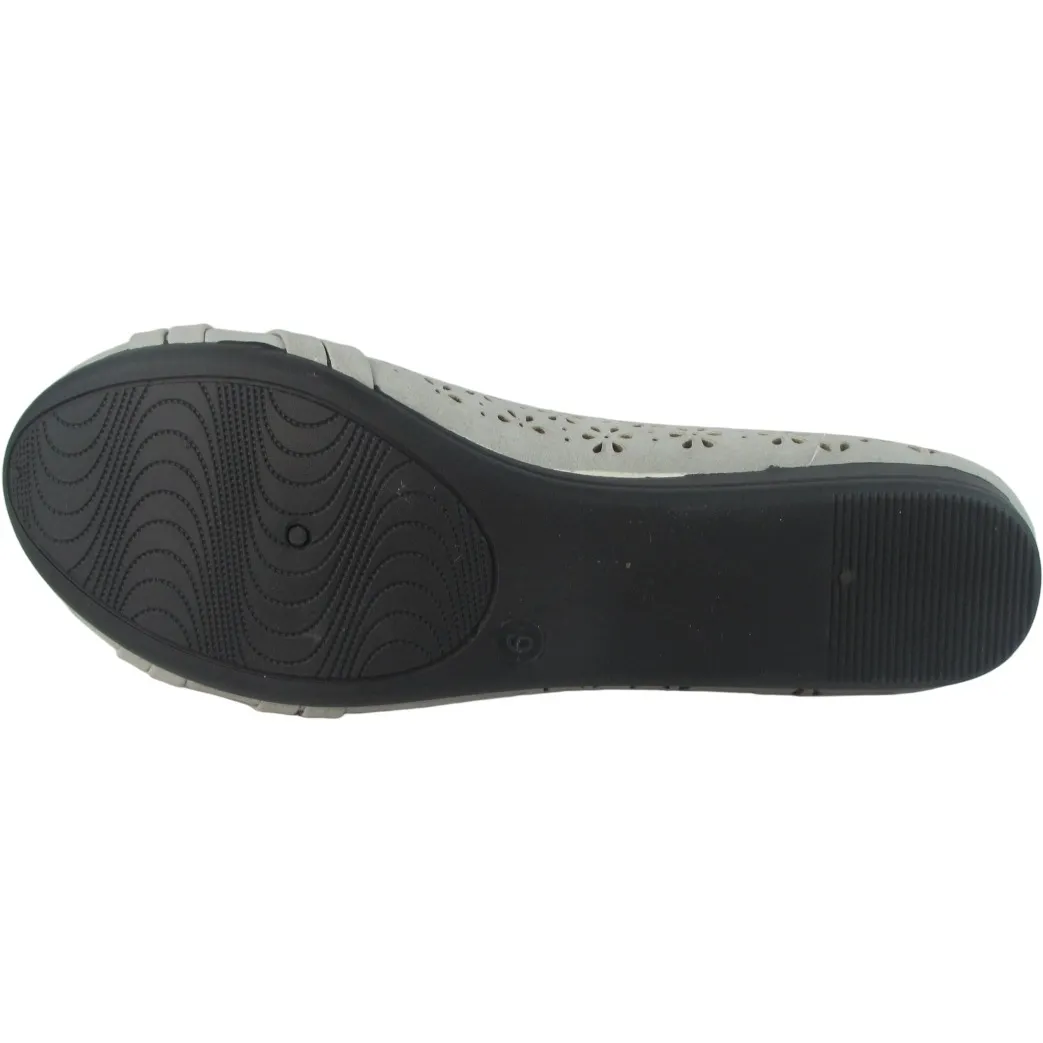 Women's Round Toe Floral Cut-Out Ballet Flats – Slip-On Comfort Shoes