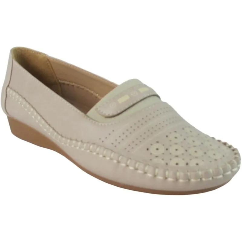 Women's Low Wedge Slip-On Loafers – PU Leather Comfort Flat Shoes for Wholesale