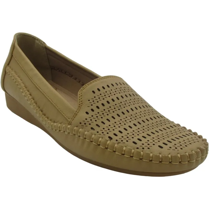 Wholesale Women’s PU Leather Wedge Loafer Flats – Comfortable Elevated Casual Shoes